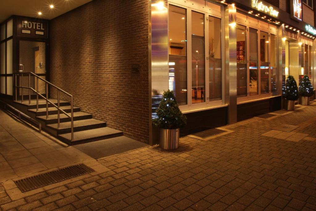 Hotel Friederichs Дуйсбург Экстерьер фото